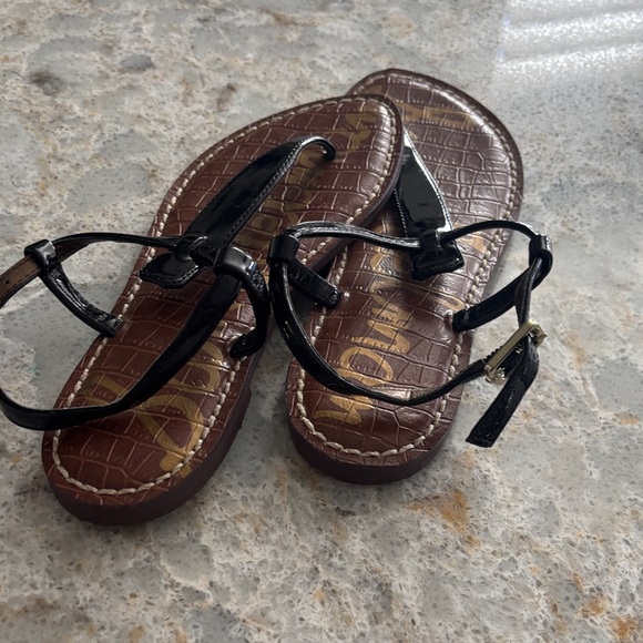 Stylish Black Sandals for girls size 4 - Picture 3 of 6